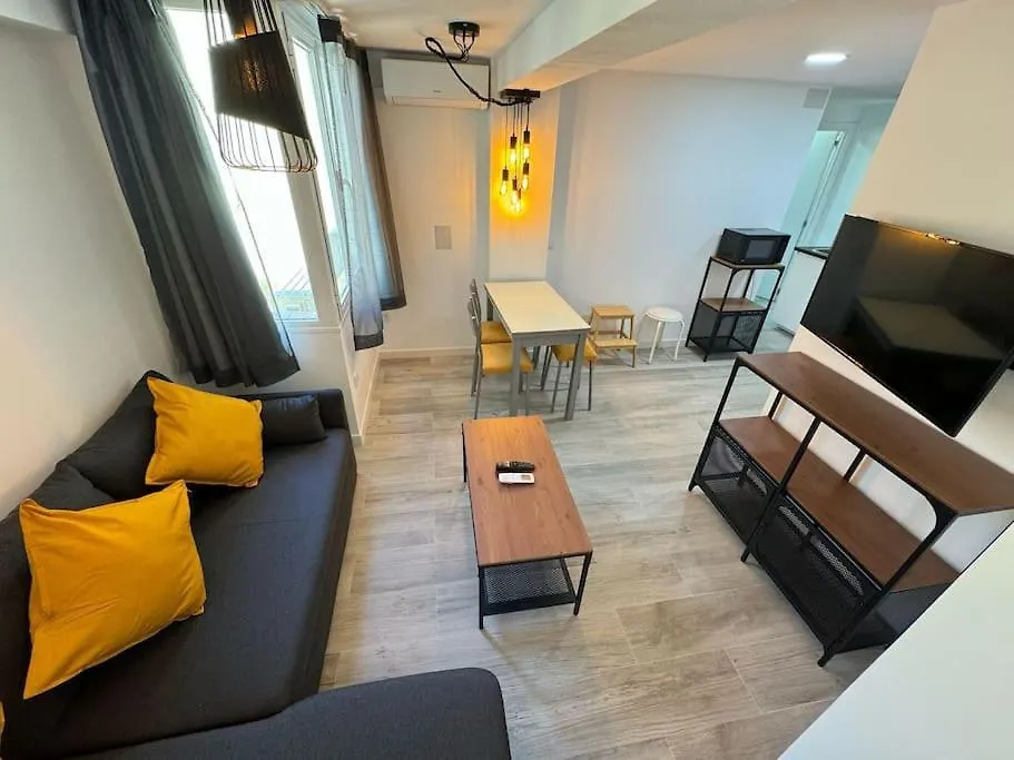 Flat To Enjoy Malaga - 4 People C2 Apartman
