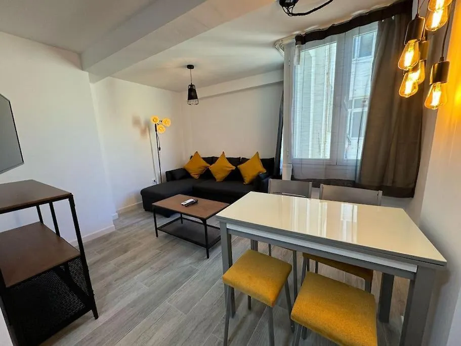 Flat To Enjoy Malaga - 4 People C2 Apartman